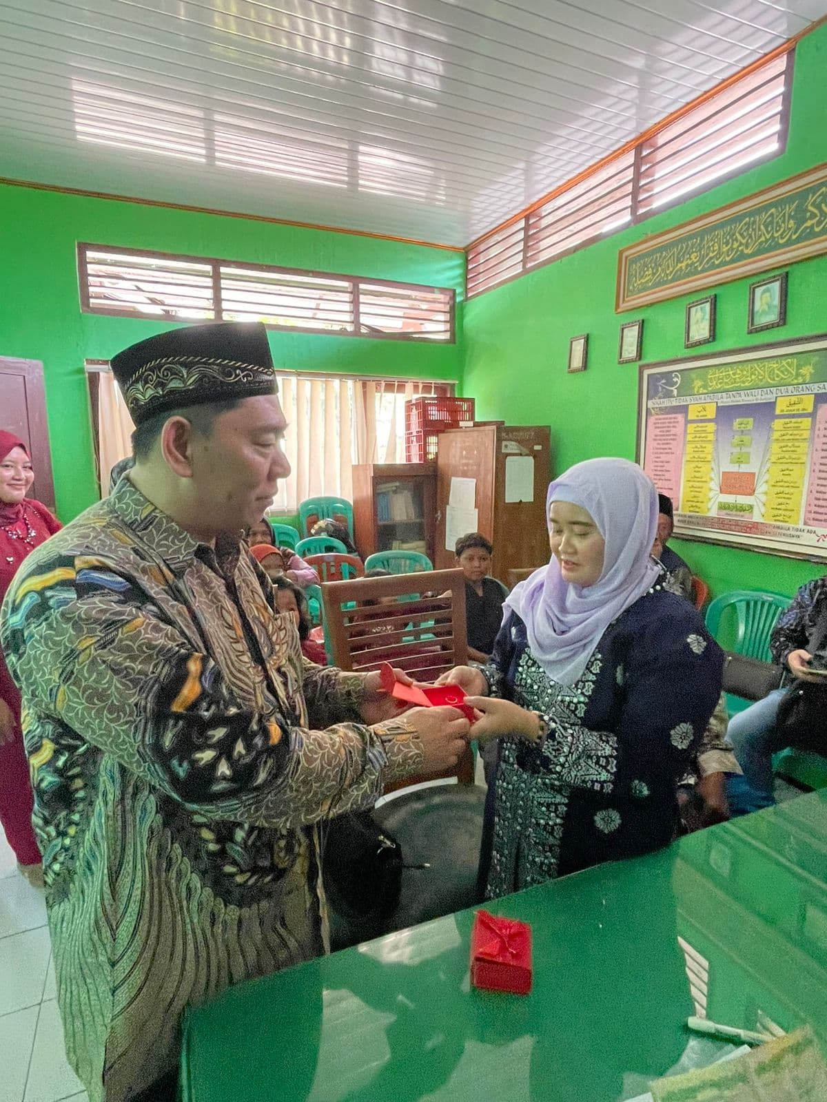 Mr Lu & Siti